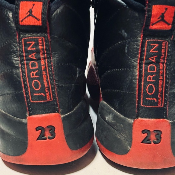 AIR JORDAN 12 retro Flu Game youth size 1.5 high tops - Picture 4 of 7